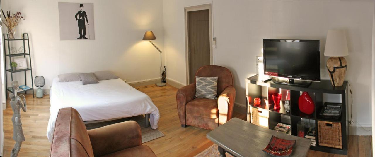 Bel Appartement Independant Centre De Magny-Cours Avec Parking Εξωτερικό φωτογραφία