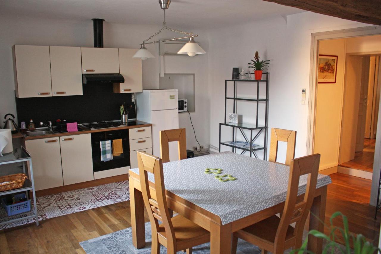 Bel Appartement Independant Centre De Magny-Cours Avec Parking Εξωτερικό φωτογραφία