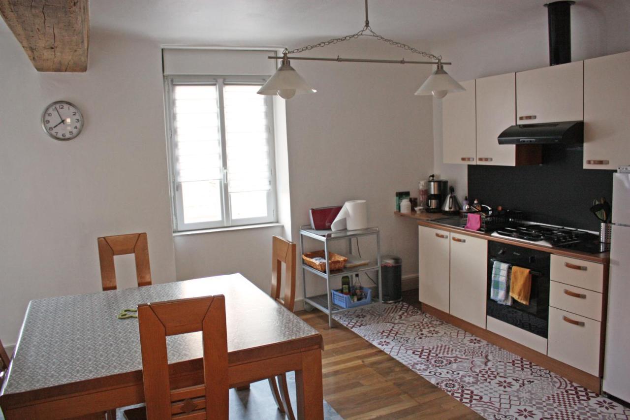 Bel Appartement Independant Centre De Magny-Cours Avec Parking Εξωτερικό φωτογραφία